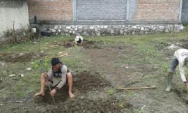 PEMBANGUNAN GEDUNG AULA KANTOR DESA DIMULAI